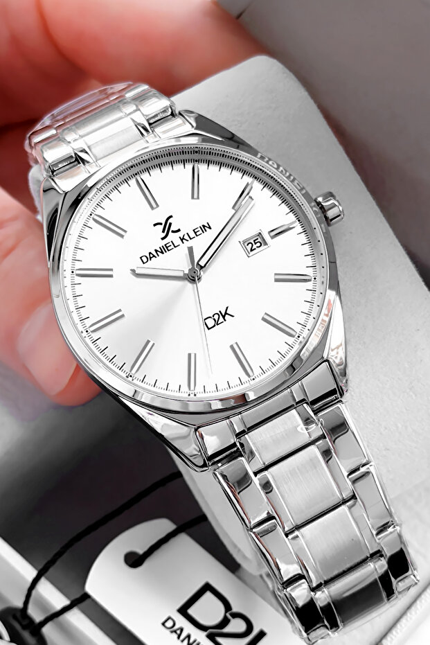 Men's Wristwatch 3 Atm Water Resistant Silver Color Steel Band Dke2056C6
