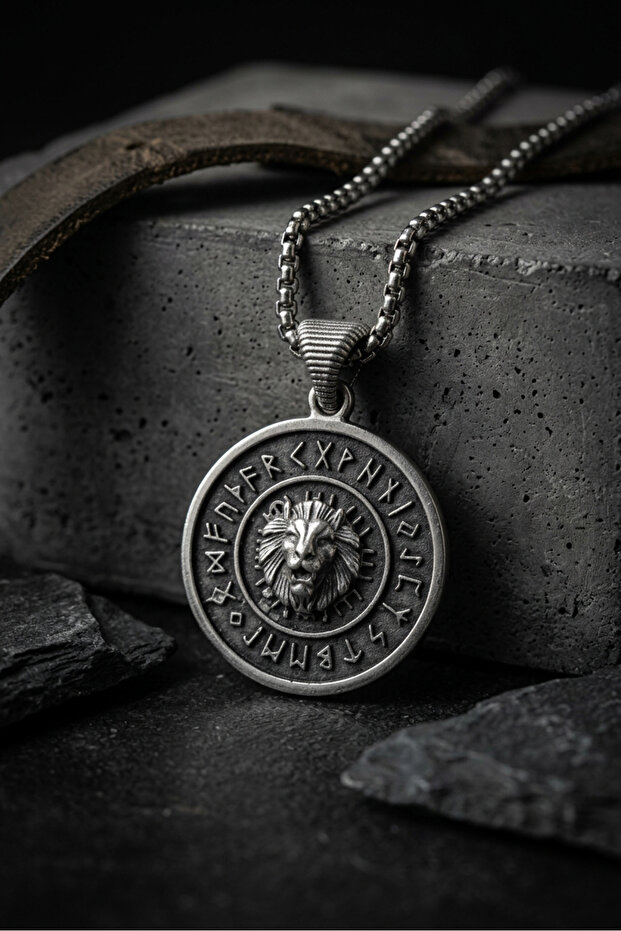 Viking Handcrafted Stainless Steel Chain Men's Necklace with Lion