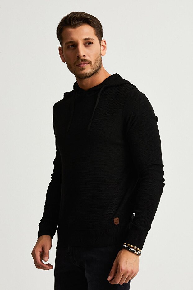 Thin Hooded Sweatshirt (E22-5713)