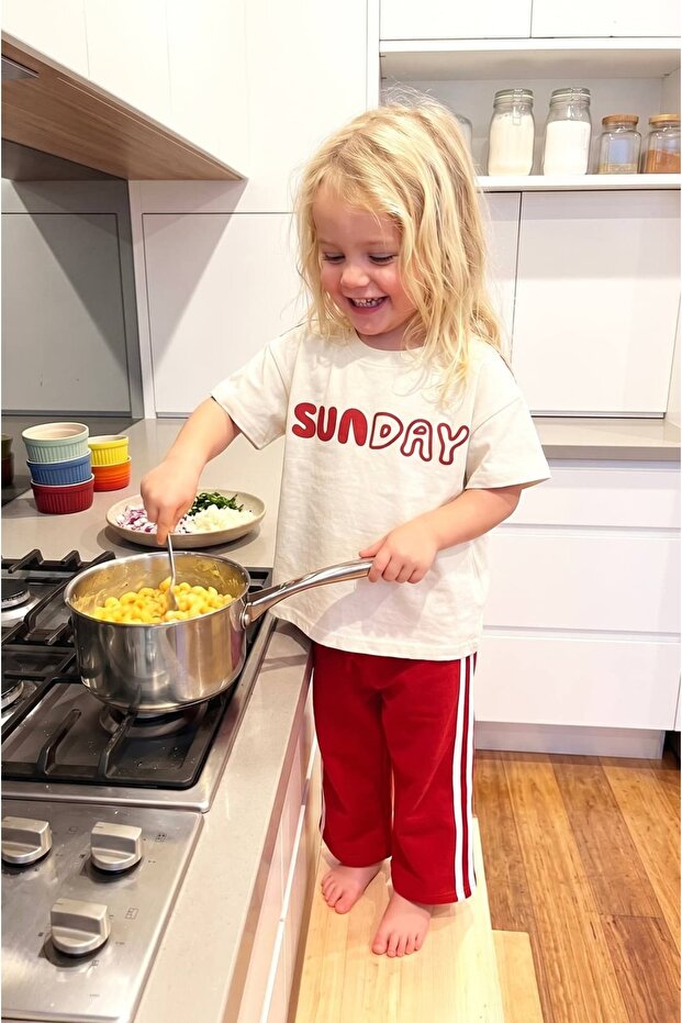Unisex Back Printed T-Shirt and Sweatpants Set