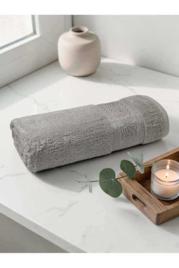 Dorella Bath Towel, 100% Cotton, Ultra Soft and Absorbent, Quick Drying for Home & Spa, 550 GSM