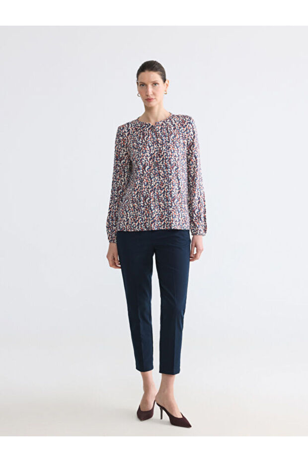 Crew Neck Patterned Blouse - 2