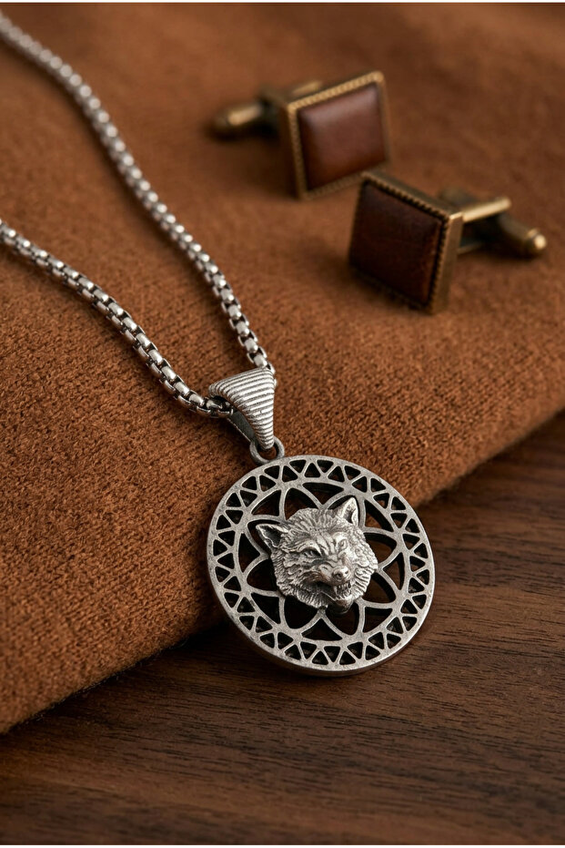 Minimalist Style Stainless Steel Men's Necklace with Wolf Figure