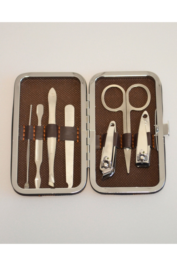7-Piece Stylish Leather Boxed Manicure Set – Portable Practical Nail Care Set in a Bag Brown