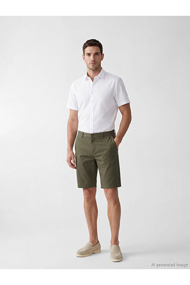 شورت رجالي من NEVAVM بتصميم قياسي