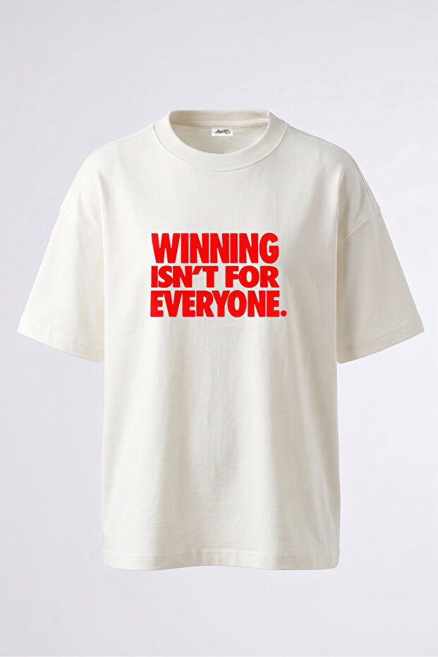 تي شيرت أبيض كبير الحجم من القطن بتصميم حصري مطبوع على الظهر من Winning Exclusivity