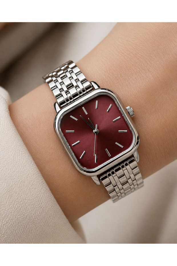 Women's Wristwatch Silver Color Casual and Stylish Combination Gift Boxed