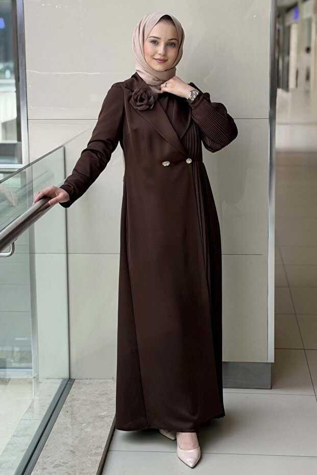 Double-Breasted Collar, One-Side Pleated Evening Dress