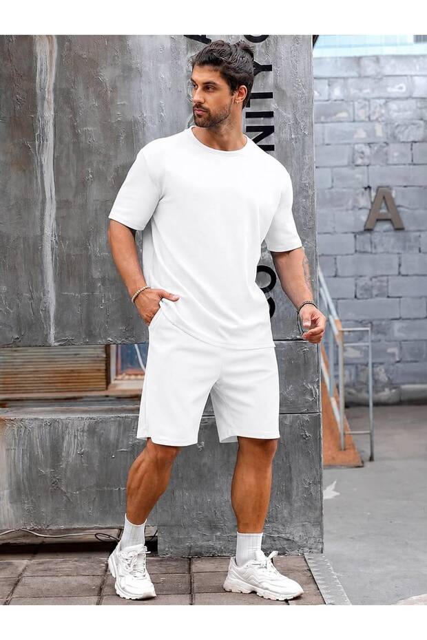 Men's Oversize Basic T-Shirt and Shorts Combination Set 👕 🩳