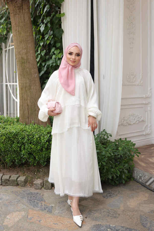 Ecru Lace Detailed Skirt Suit
