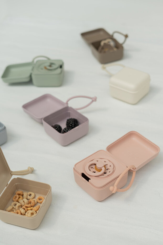 Multifunctional pacifier storage box - 8 colors available - 10