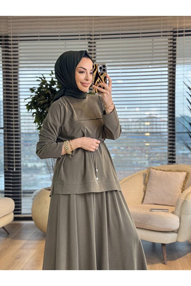7462 طقم بروش روباى مخيط باللون الكاكي