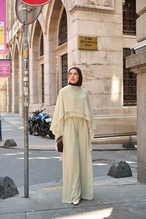 Women's Cape Detailed Inner Lined Suit Set in Mold Green