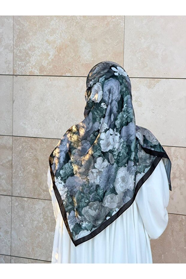 وشاح قطني بنمط غونكا - أنثراسايت