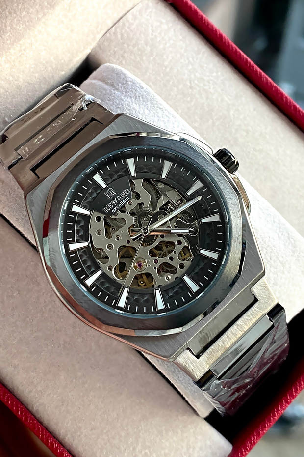 Automatic Mechanism Steel Cord 2 Year Warranty Men's Wristwatch