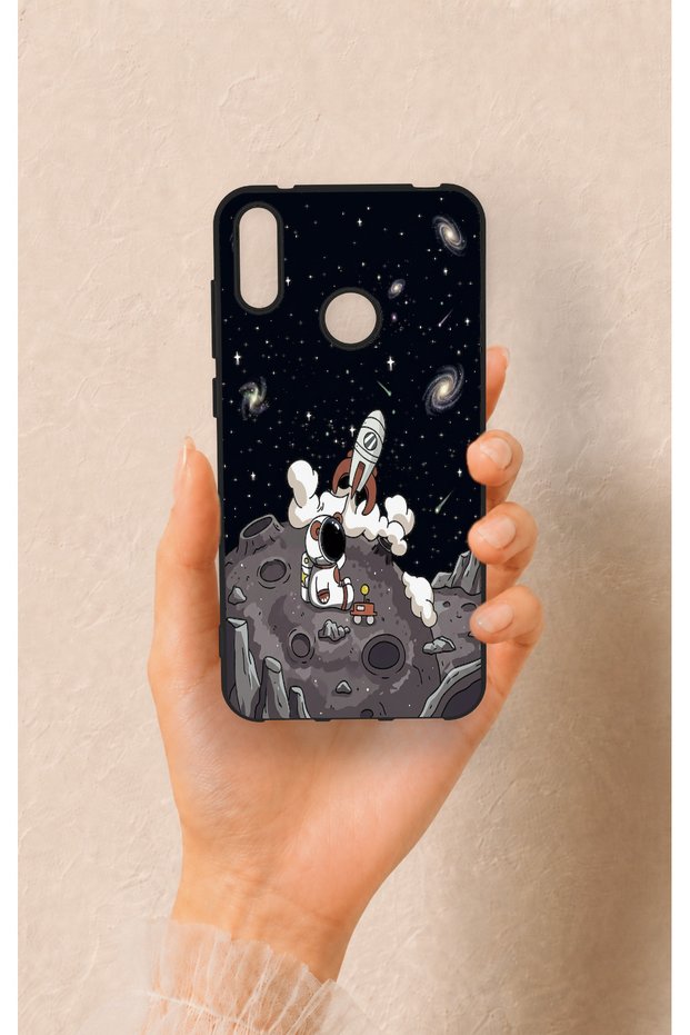 Huawei Y7 2019 Compatible Space Astronaut Patterned Silicone Case