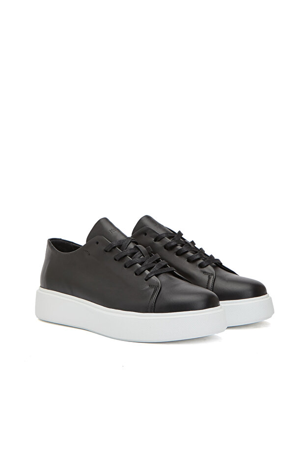 Siyah Kadın Deri Sneaker
