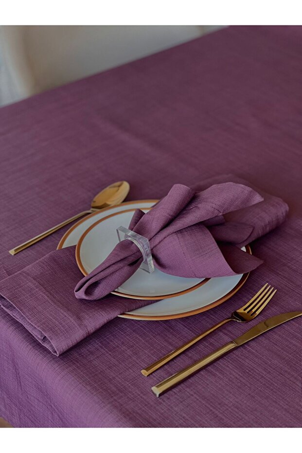 Lunaria Plum Tablecloth and Napkin Set for 12 People