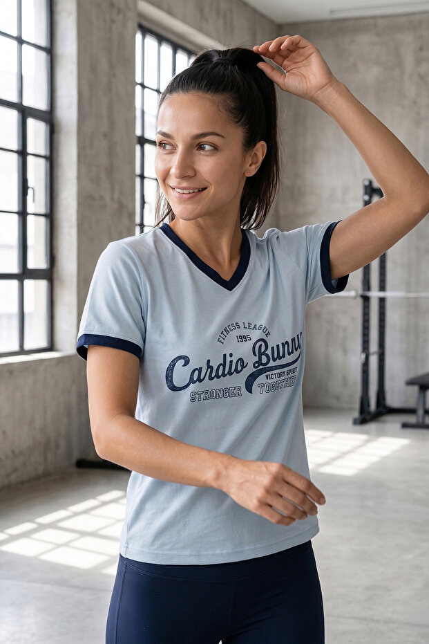 Women's Regular Fit Varsity Tee With Short Sleeve