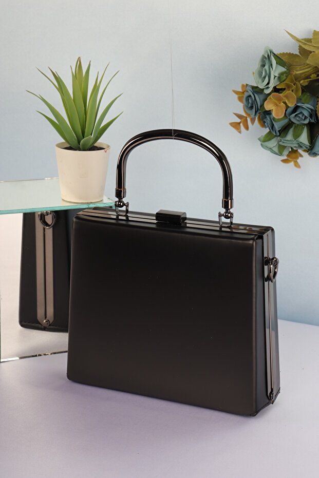 Elysara Eb0162 | Zaras Stylish Metal Handle Evening Dress Bag