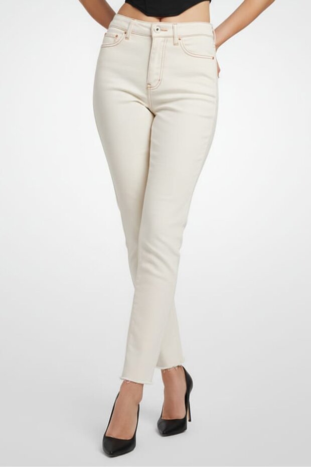 Women Slim Mom Fit Solid Stretchable Jeans, Off White