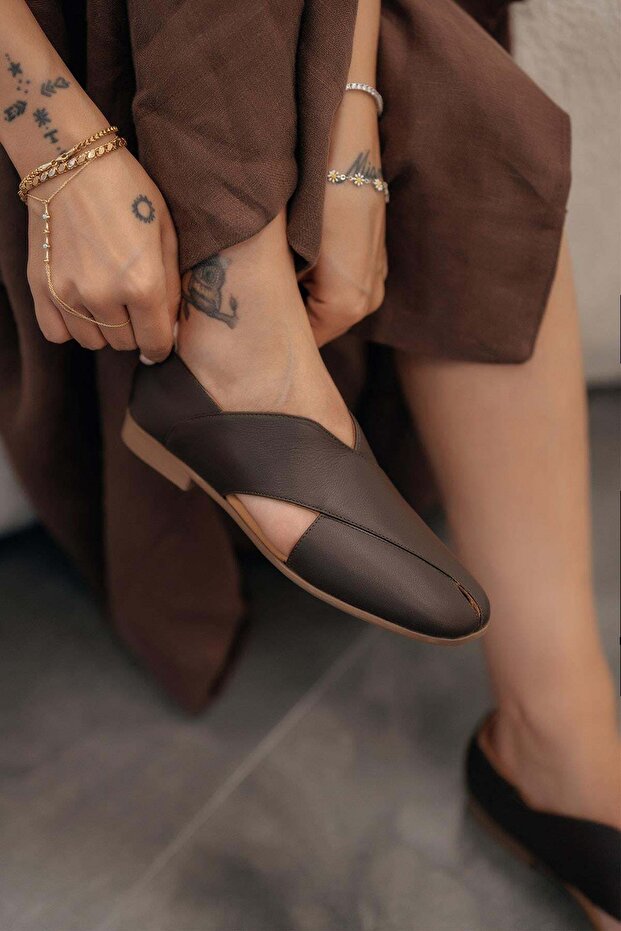 Forbi women's genuine leather caged ballet flats - brown