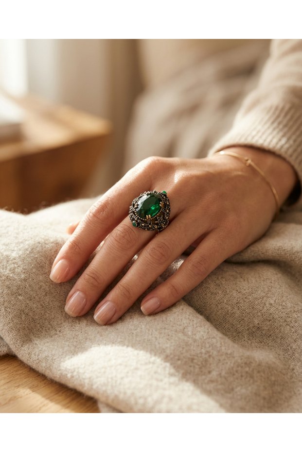 Bronze Vintage Women's Ring Authentic Copper Jewelry Green Stone Zircon Inlaid Oval Sultans Adjustable