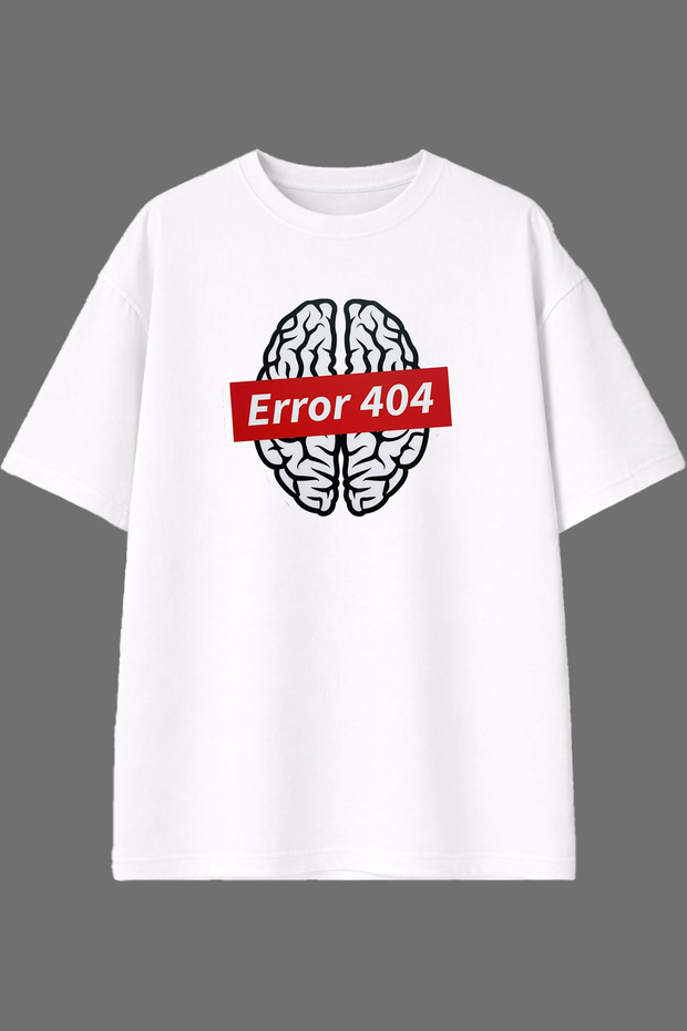 تي شيرت أبيض كبير الحجم مطبوع من الأمام بتصميم Error 404
