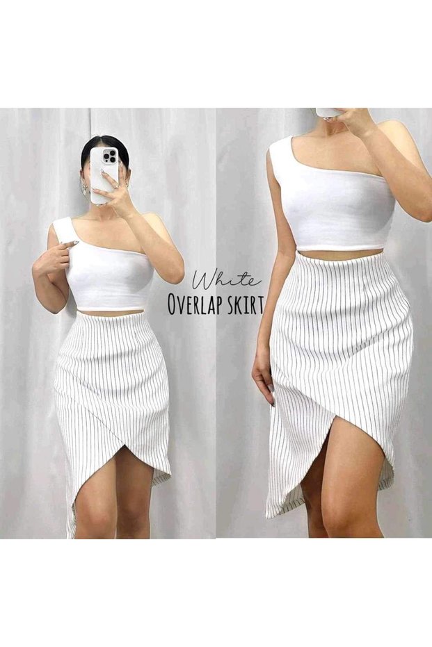 Overlapping skirt