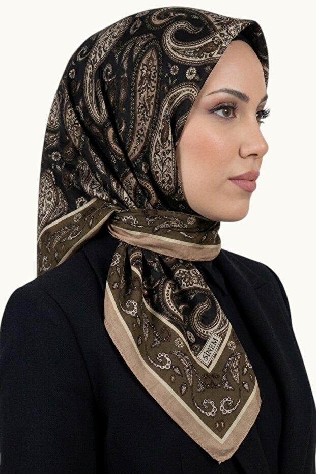 Women's Brown Shawl with Patterned Stitching
