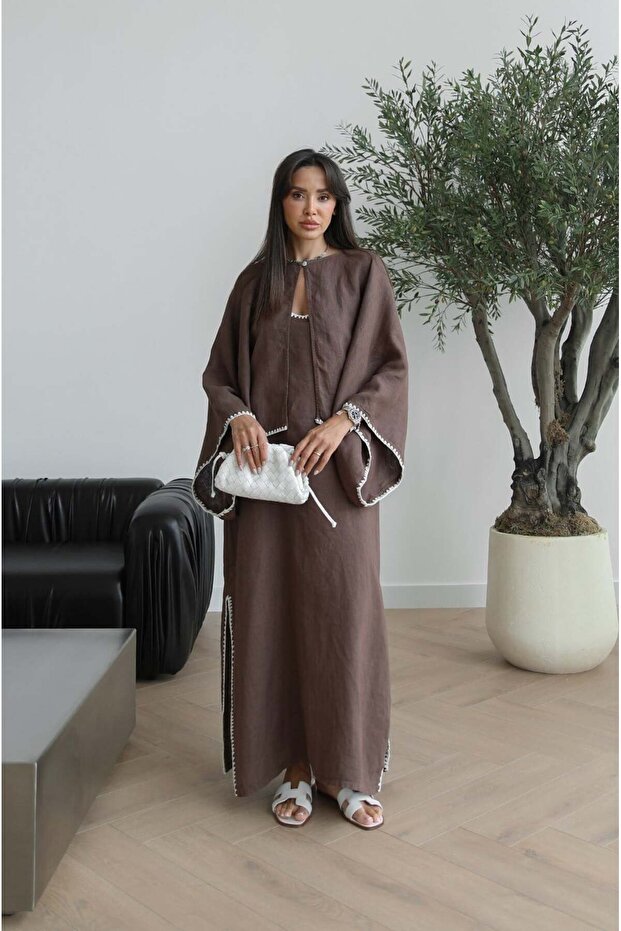 Brown Edge Embroidered Blouse Dress Set