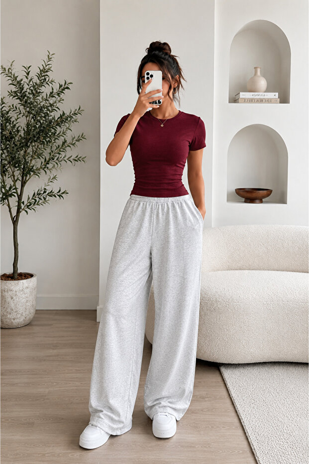 Women's Basic Crew Neck Slim Fit T-Shirt Straight Leg Sweatpants Set