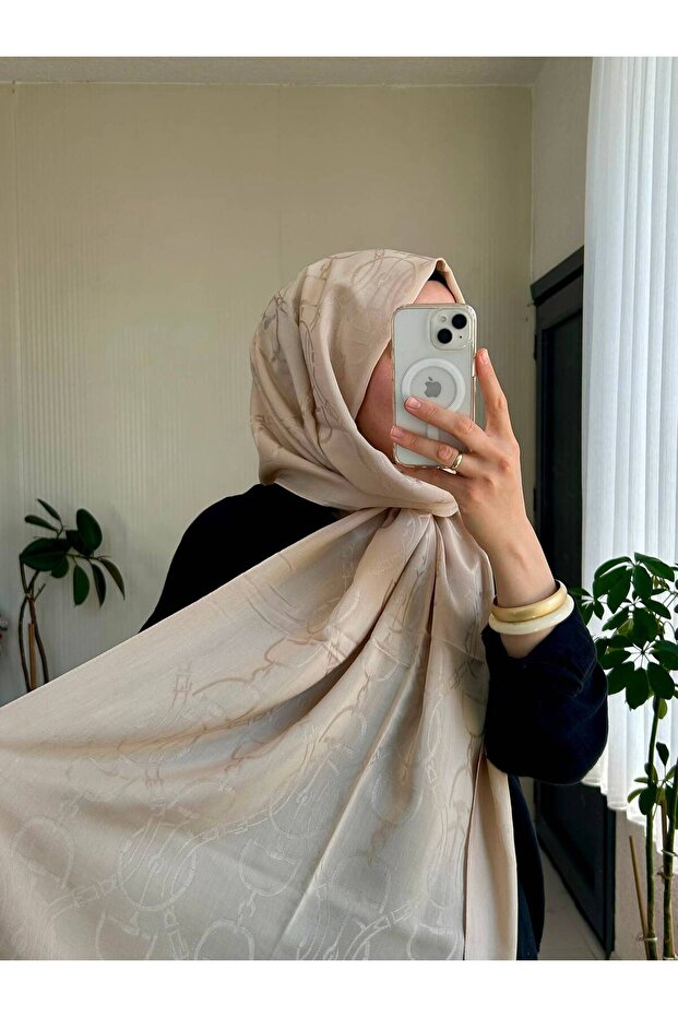 Noura Scarf Diamond Maria Shawl Beige