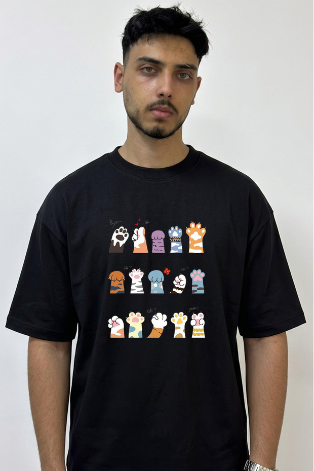 Cat Paws Design Printed Oversize Black T-Shirt