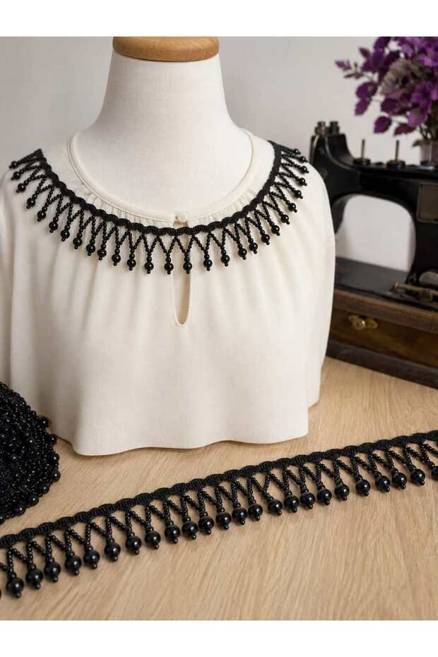 Decorative Fringe Ribbon with Pearl Beads (1Mt)