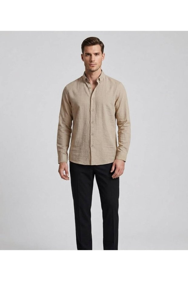 Shirt Collar Buttoned Men's Shirt