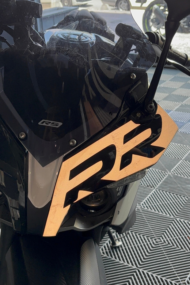 Rr Head Detail Sticker with Reflector for Bajaj Pulsar Rs 200 (Only 1 Piece)