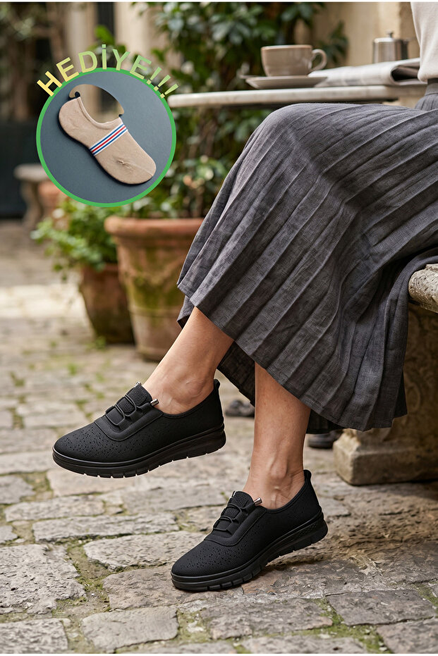 Summer Comfortable Sole Women's Black Shoes + Socks Gift