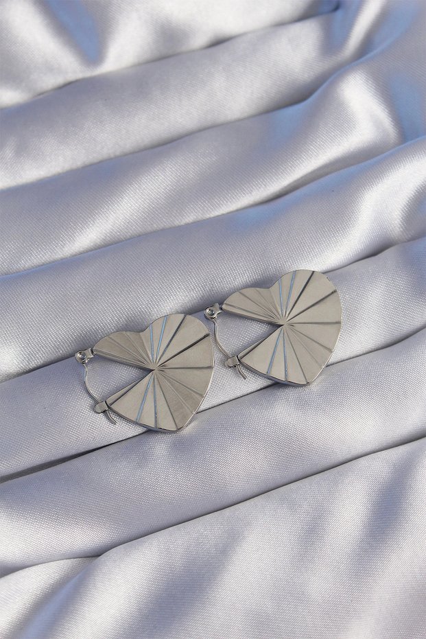 316L Steel Silver Color Striped Plate Design Heart Earrings