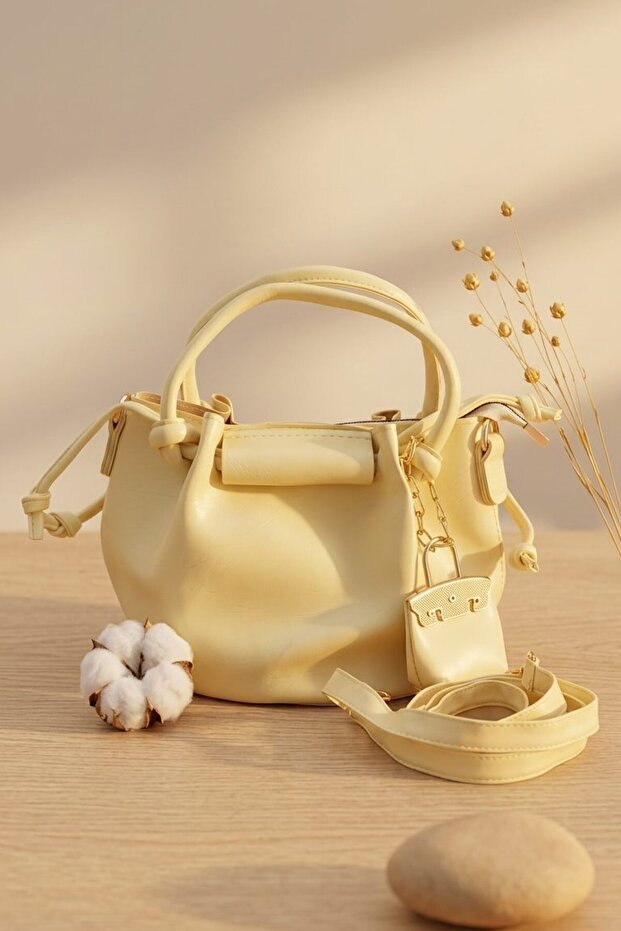 Terron Yellow Matte Leather Women's Shoulder Bag