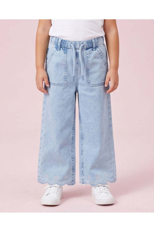 بنطلونات بناتية مطرزة بحواف مموجة بلون فاتح - 1