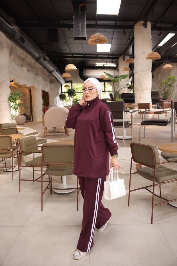 Women's Zippered and Double Stripe Detailed Hijab Tracksuit Set - Two-Piece Sports Set