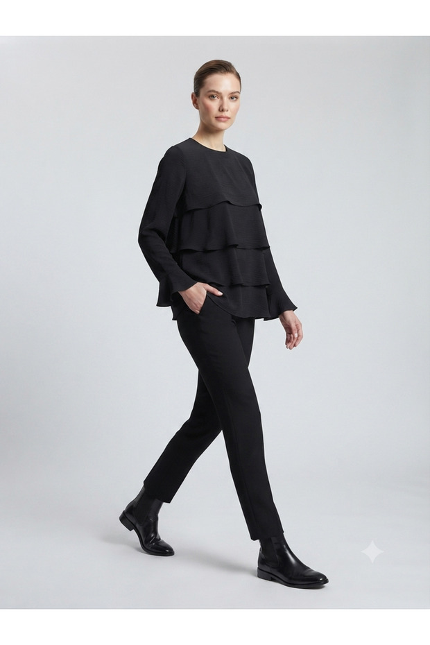 Basic Women's Ayrobin Ruffle Detailed Blouse