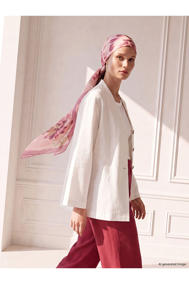Alita City Lcw Modest Pink Floral Women's Shawl with a Difference