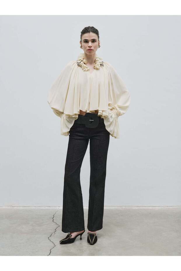 Belted Dark Color Jeans