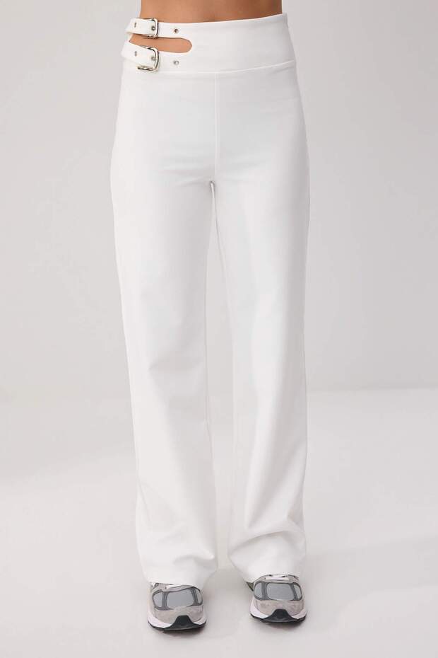 Beyaz Kemer Cut Out Detaylı Wide Leg/Geniş Paça Kumaş Pantolon TWOSS26PL00008 - 3