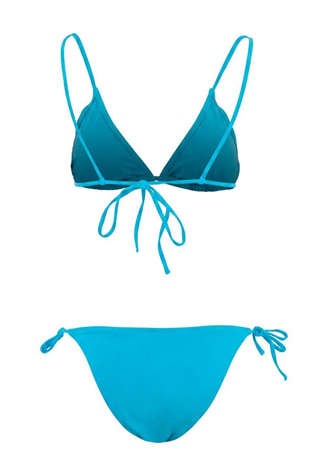 Turkuaz Üçgen Kaplı Aksesuar Detaylı Normal Bel High Leg Bikini Takımı TBESS26BT00176 - 7