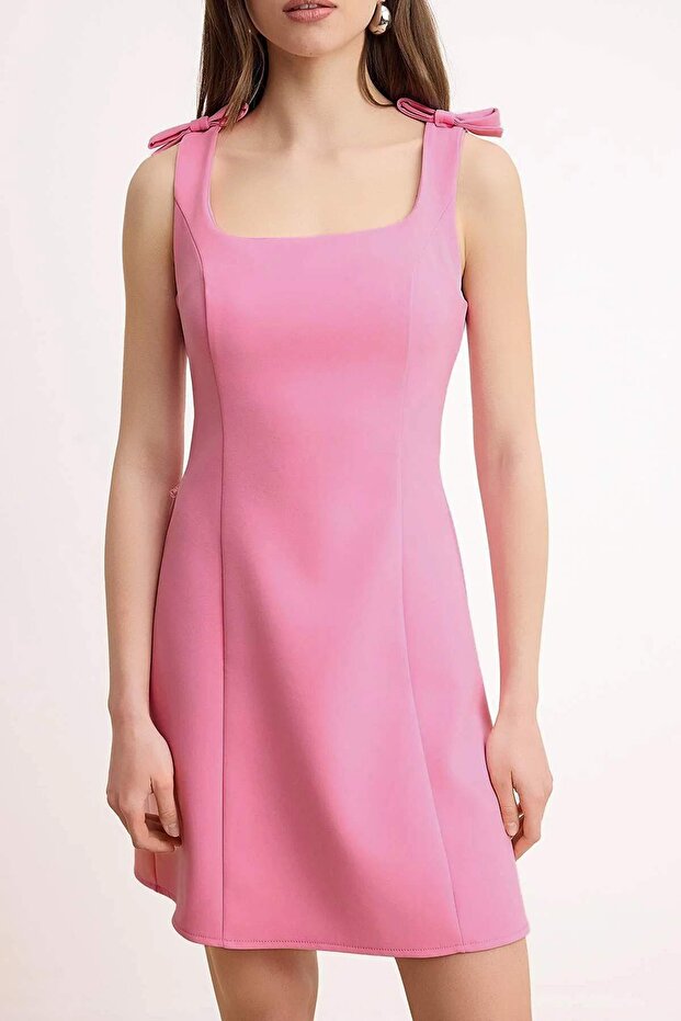 Açık Pembe Düz A Kesim Fiyonklu Kısa / Mini Dokuma Elbise TWOSS25EL00267 - 3
