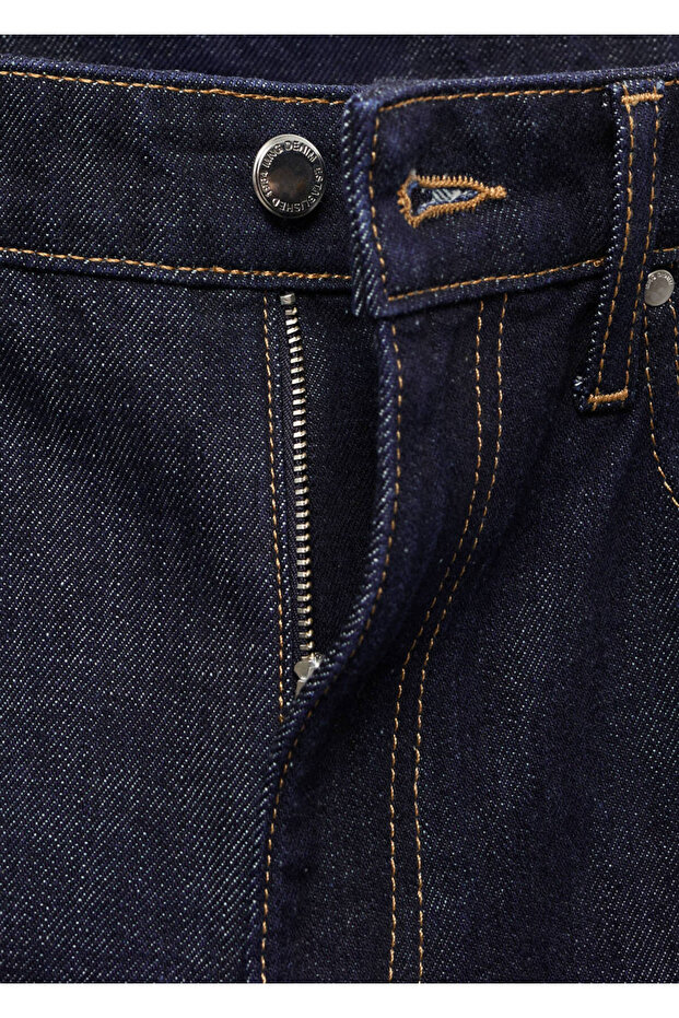 Gerade geschnittene Jeans mit Schlitz - 8