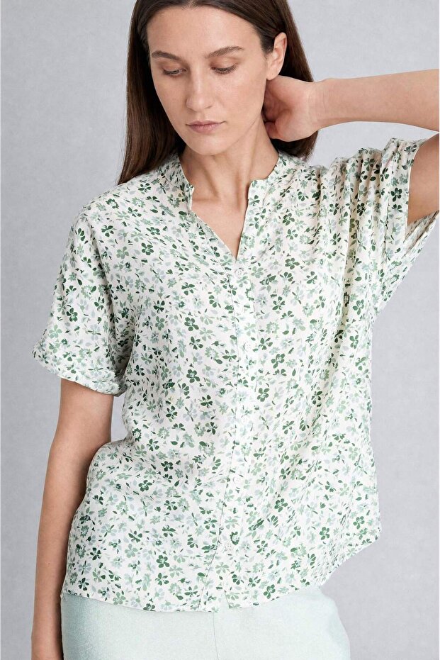 Regular Fit Floral Short Sleeve Shirt with Raised Collar I6173Az26Hs